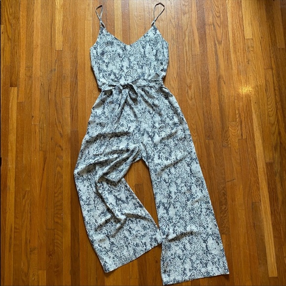 L’AGENCE Jaelyn Snake Print Jumpsuit - Picture 6 of 8